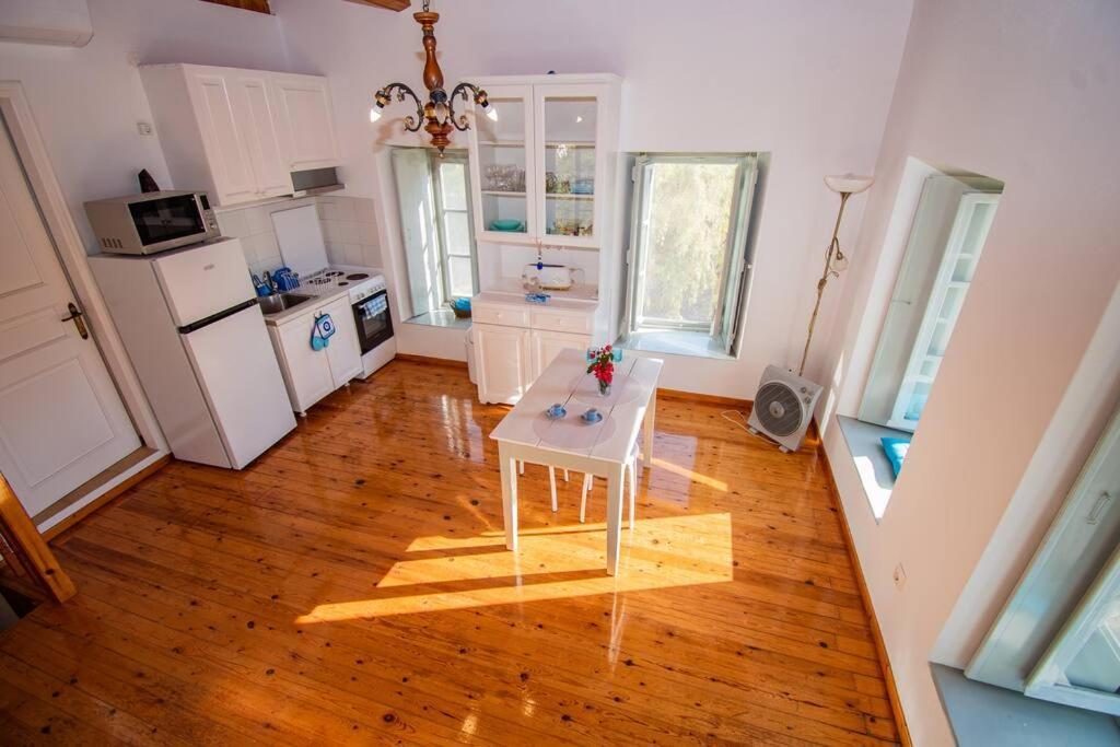 Apartmán Iolis Loft Hydra Exteriér fotografie