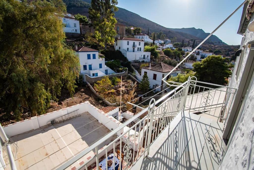 Apartmán Iolis Loft Hydra Exteriér fotografie